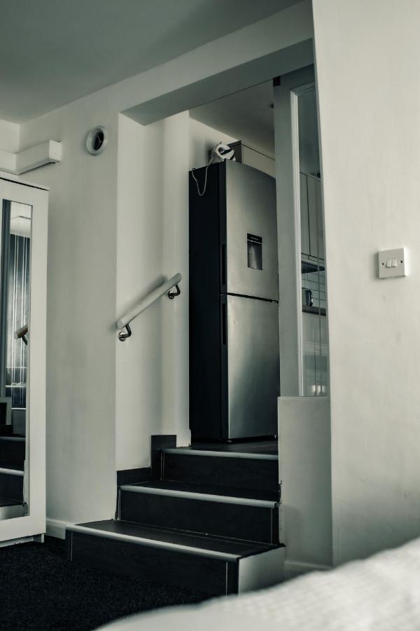 Dealhouse Apartments 10 허더즈필드 외부 사진