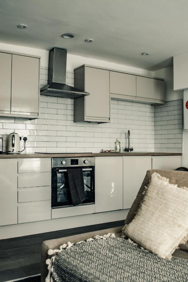 Dealhouse Apartments 10 허더즈필드 외부 사진